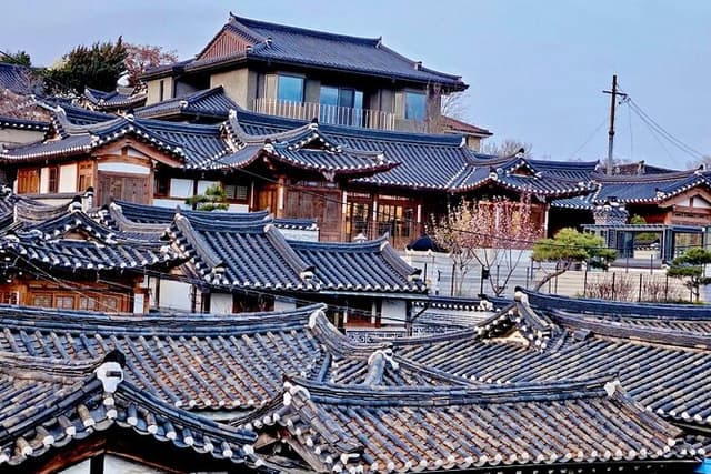My Brandnew Old Seoul: Bukchon Native Storytelling Walk
