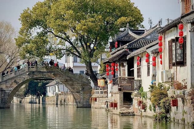 Shanghai Authentic Fengjing Watertown Private Tour