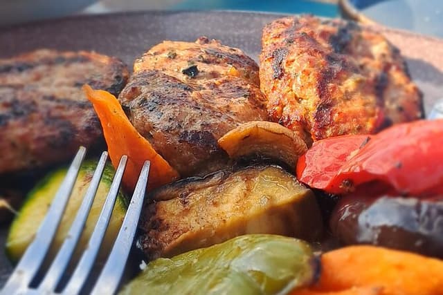Street food walking Heraklion tour