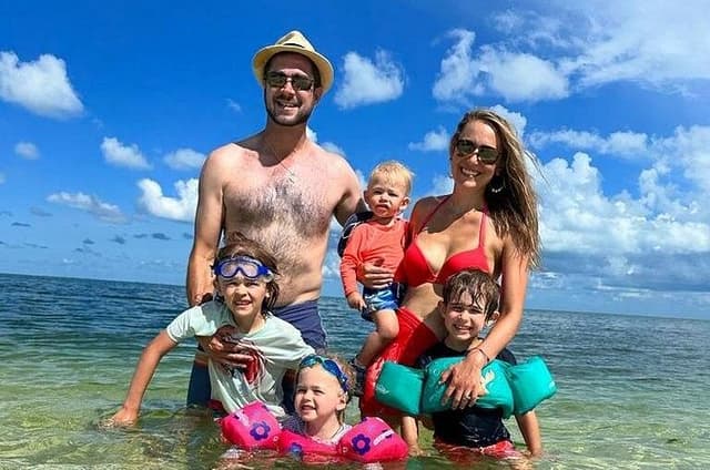 Key West: Snorkel, Sandbar & Dolphin Excursion