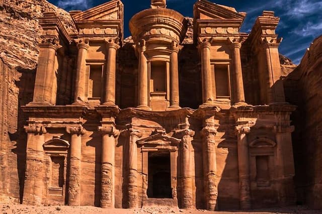 Petra & Dead Sea - One day Private tour