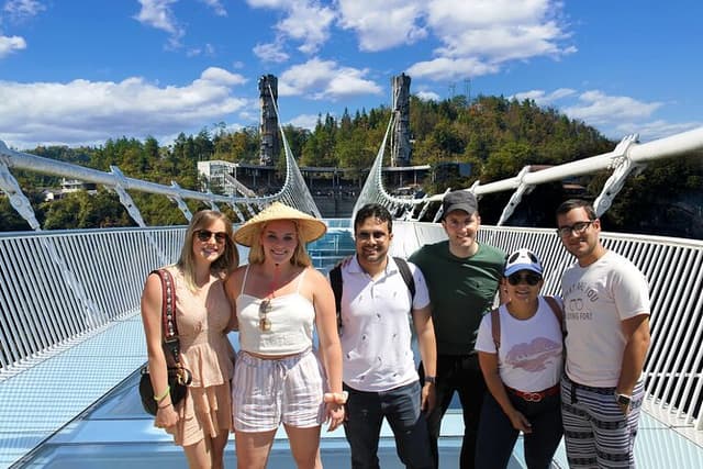1-Day Inclusive Private & Mini Group to Glass Bridge & Mt Tianmen