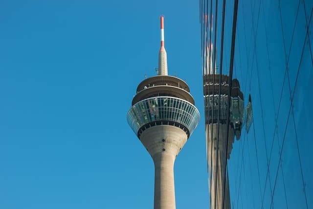 Best Intro to Dusseldorf in 2 hours with a Local