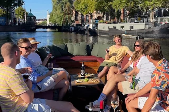 Explore Groningen with the Grand Canal Tour