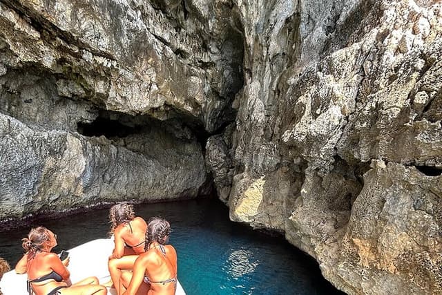 Syracuse: Full Day Private Boat to Capopassero with Aperitif.