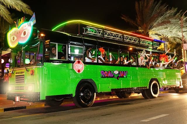 Aruba Nightlife Party Bus with Unlimited Drinks & DJ on Road Jam 