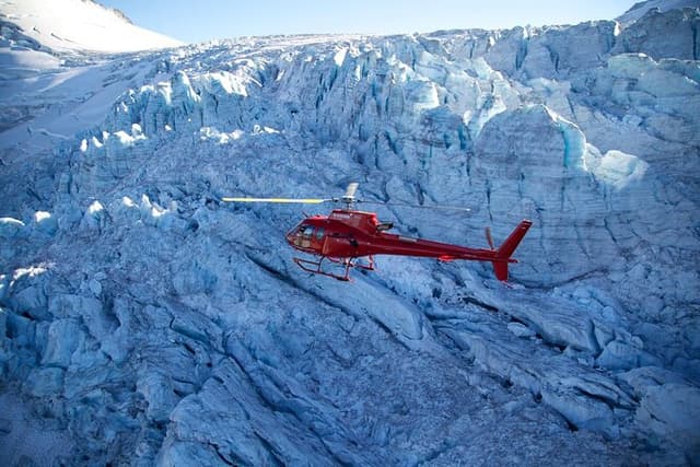 Private Whistler Helicopter Tour: Glaciers and Black Tusk