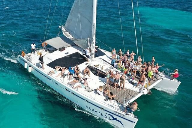 Isla Mujeres Snorkeling & Catamaran Adventure Tour