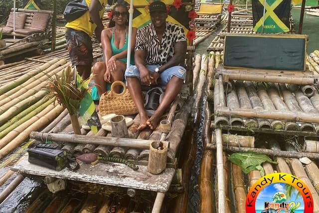 Montego Bay Highlights Tour with Shopping & Bamboo River Rafting