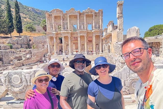 Kusadasi Port PRIVATE EPHESUS TOUR (fixed price 1 to 15 people)