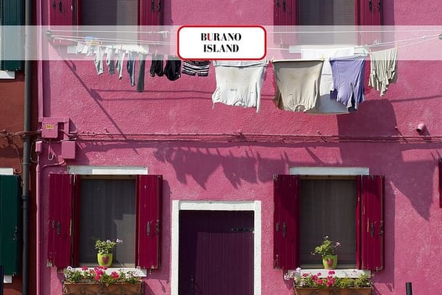 Venice: Murano & Burano Islands Premium Guided Experience