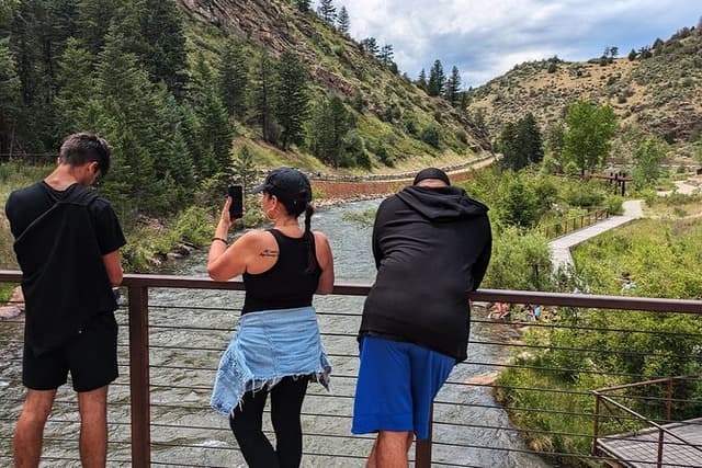 Rocky Mountain Escape - Scenic Views and Nature Walks