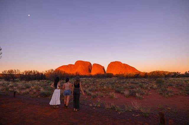 Uluru and Kata Tjuta Hop On Hop Off 2 Day Pass