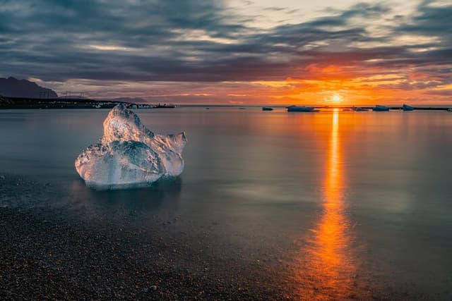 Glacier Lagoon, Diamond Beach & Stokksnes - Shore Excursion