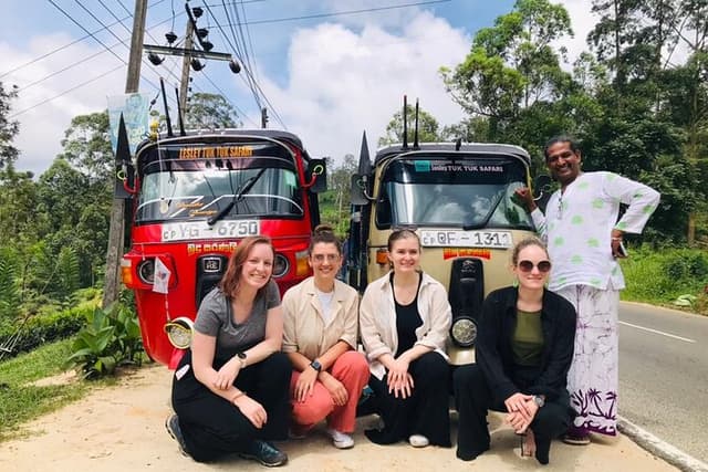Kandy City Guided Tuk Tuk Tour with Lesley