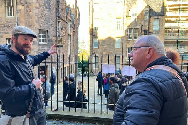 Royal Mile and Old Town Walking Tour