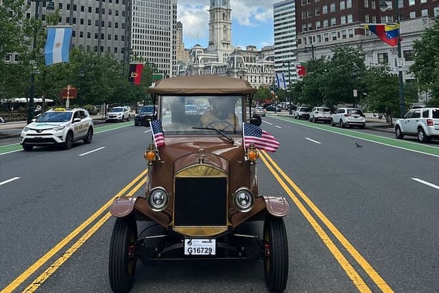 One Hour Tour Of Philadelphia Historical Sites In A Vintage Car