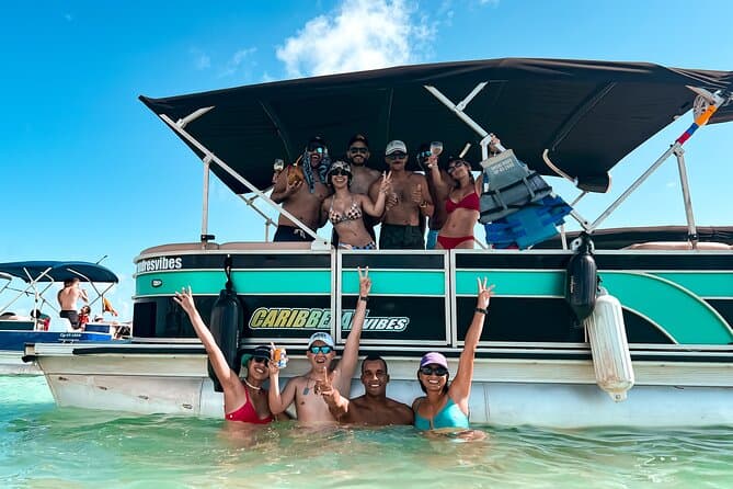 San Andres Bay Yacht Rumba Tour: The Ultimate Island Party