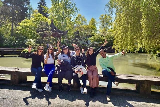 Vancouver Walking Tour: Explore Top Sights & Hidden Gems