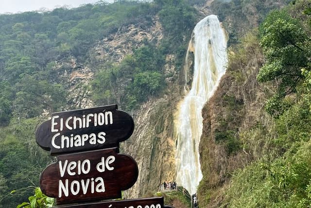 Waterfalls El Chiflón and Lagunas de Montebello in Chiapas