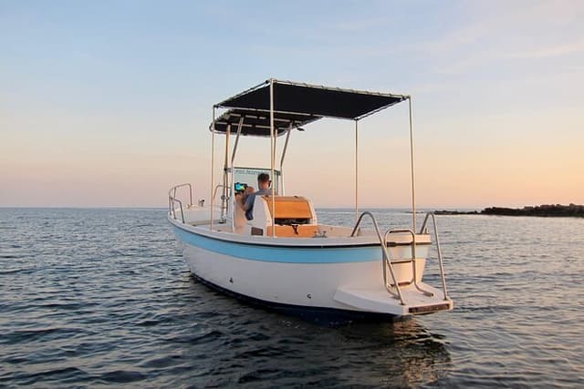 Motor Boat Excursion in the Alghero Harbour
