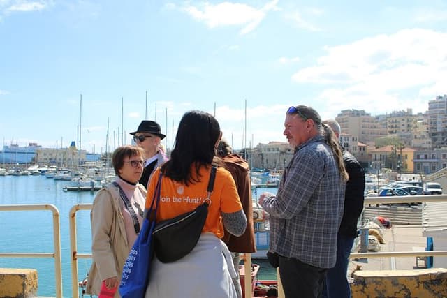 Heraklion Family Treasure Hunt with Food Stop