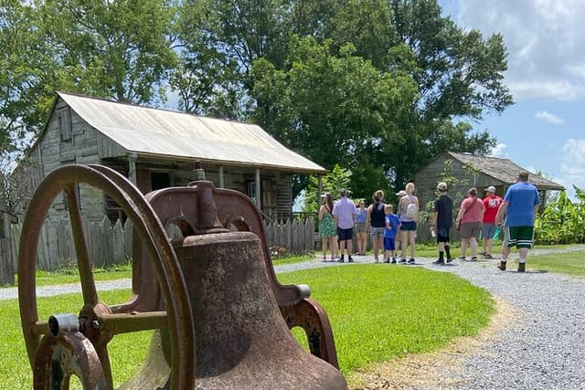 Laura Plantation Tour: Real Stories of Creole History