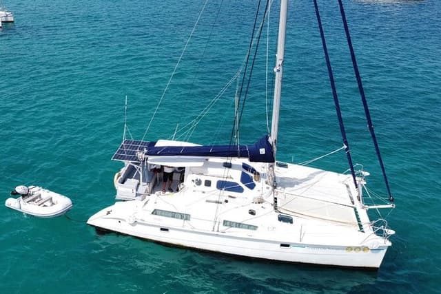 Edel 36 · Private catamaran No Mad – Ibiza & Formentera