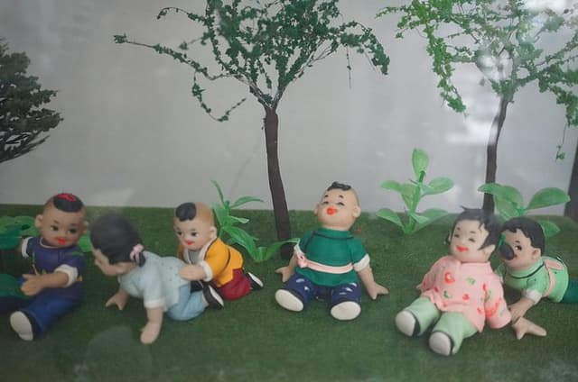 Hands on Shanghai Art Museum Visit and Craft Making Day