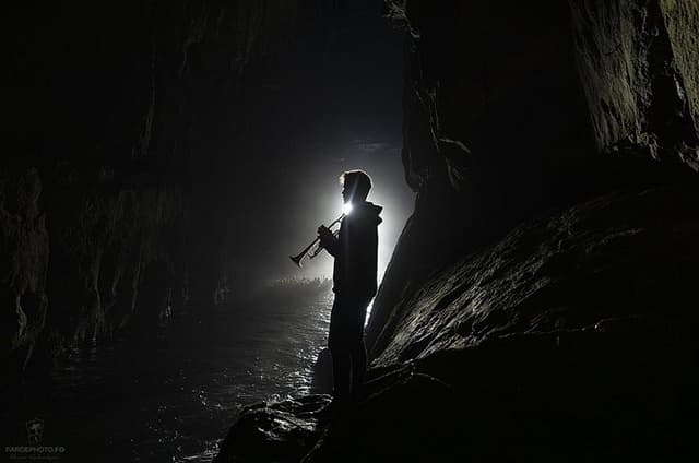 Concerto Grotto - Sea Cave Concert