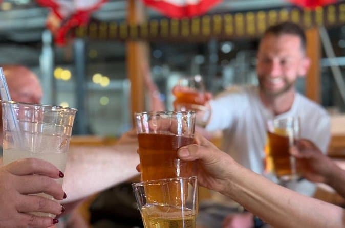 Seattle Cocktail Bar Crawl Guide