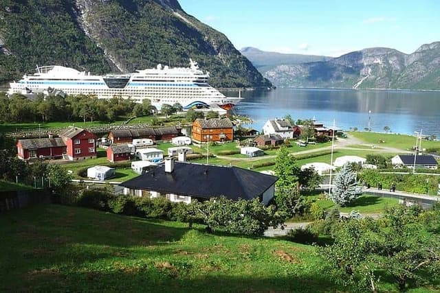 Eidfjord Shore Excursion with Scenic Adventure