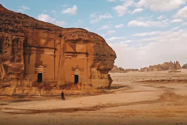Enjoy AlUla Timeless Wonders Day Use Journey From Madinah