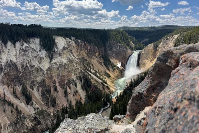 Yellowstone Lower Loop Tour | Wildlife & Hot Springs | PRIVATE