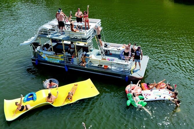 Unforgettable Nashville Pontoon Boat Tours & River Cruises