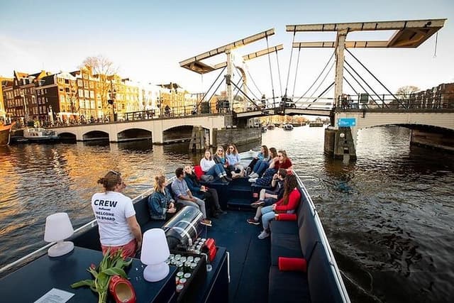 Amsterdam Canal Cruise with Open Bar - Red Light District