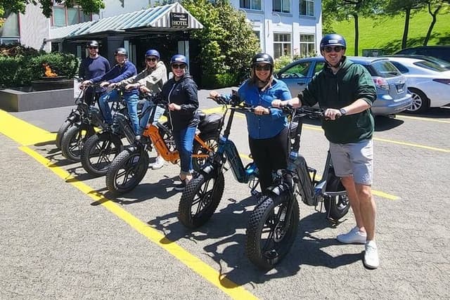 Guided E-Bike Tour Stanley Park and Hidden Gems - Small Groups