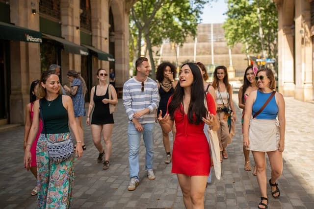 Barcelona Small Group Walking Tour: Gothic Quarter & Hidden Gems