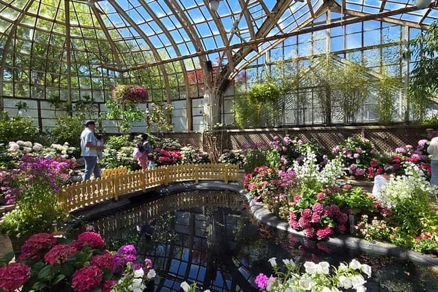 Lincoln Park Zoo & Nature Museum Private Walking Tour