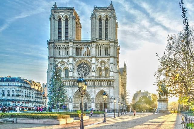 Paris - Historic City Center Walking Tour