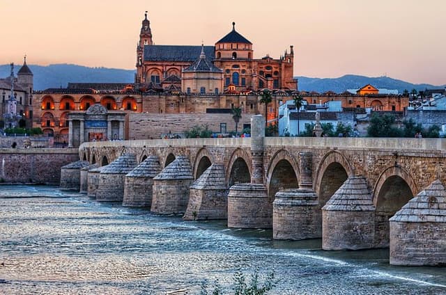 Private Healthy Food Experience and Walking Tour in Córdoba