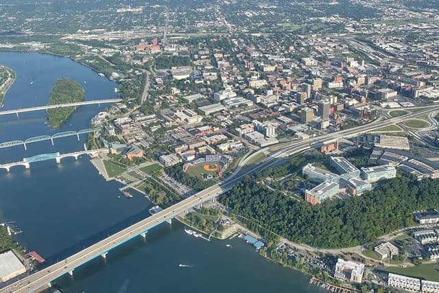 Chattanooga Helicopter Adventure - Iconic City & River Views