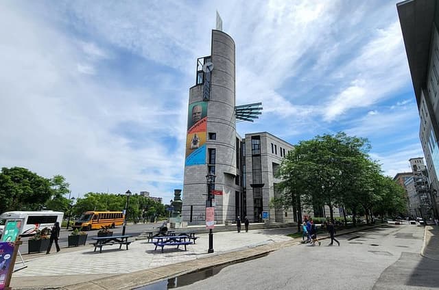 Old Montreal in 90 Minutes Walking Tour