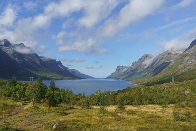 Tromso Express Fjord Road Trip with Harbor Pickup and Drop-off