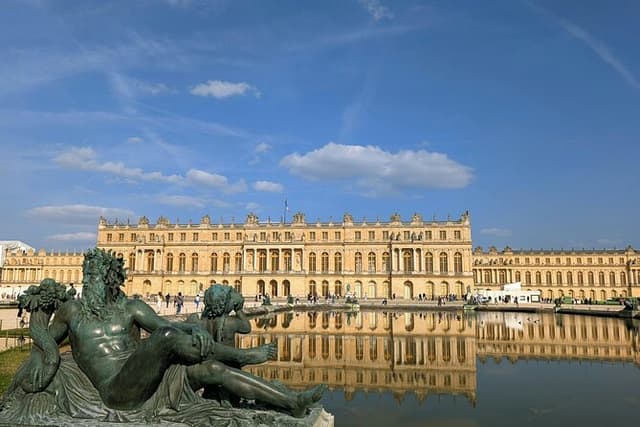 Versailles Private Tour | Palace, Gardens & Golf Cart