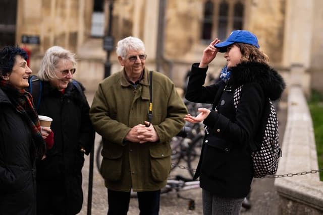 Private | Cambridge Tour by Alumni™ & Punt + optional King's