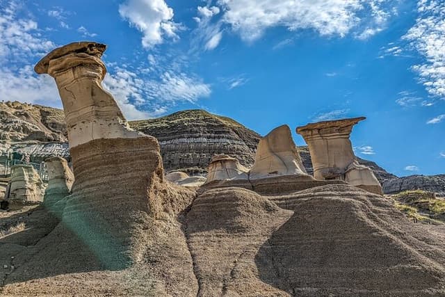 Full Day Drumheller & Badlands Tour from Calgary by Coach
