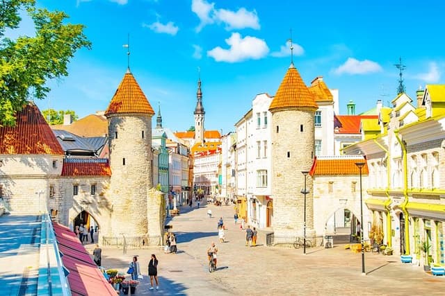 Tallinn Old Town Highlights Private Guided Walking Tour