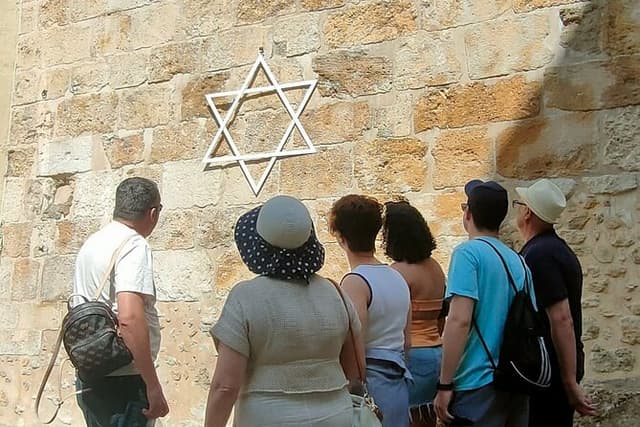 Lisbon Jewish Heritage and History 4H Private Tour Van