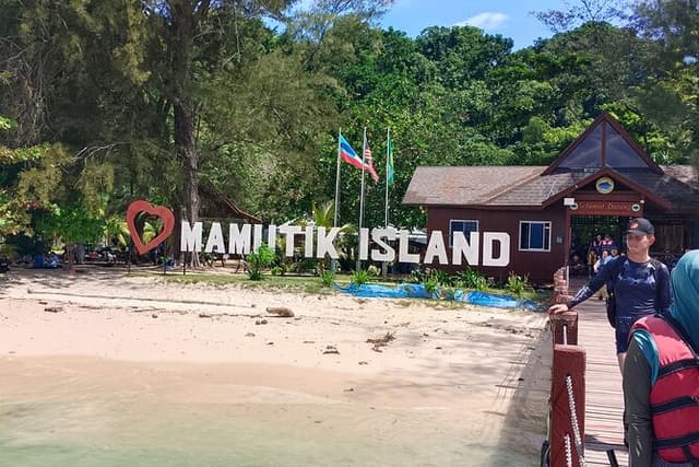 Mamutik + Sapi Island SnorkelingTrip from Kota Kinabalu